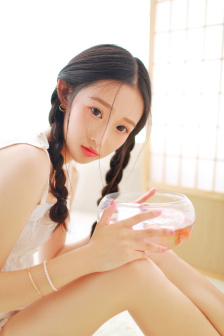 享受年轻漂亮少妇肉体
